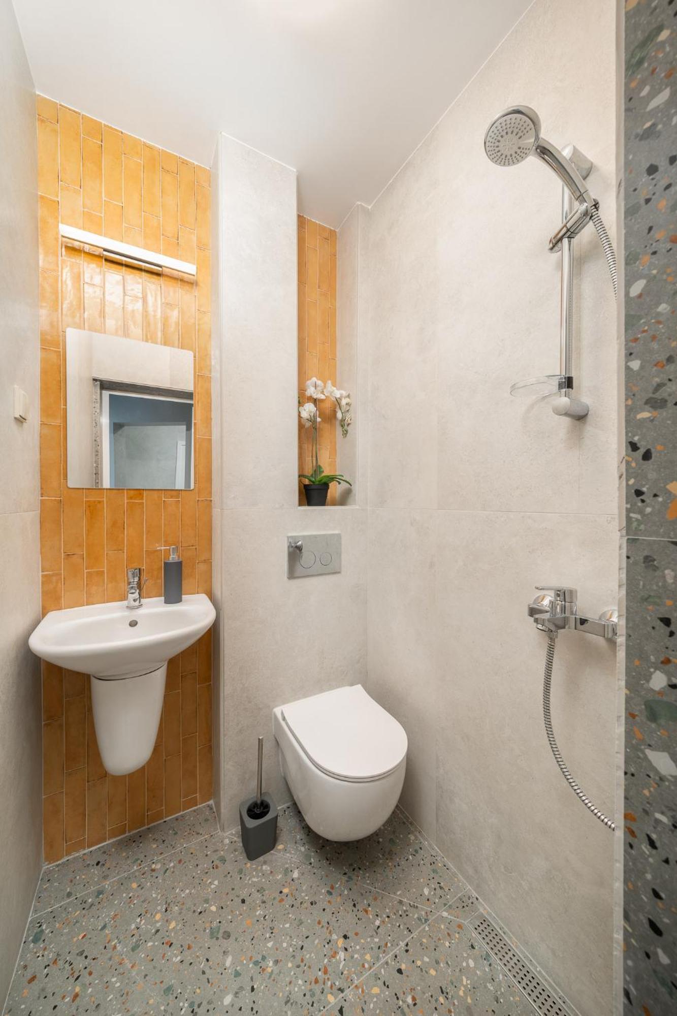 Bright & Sunny Stylish Apt With 2Bdr And 2Bth Sofia Esterno foto